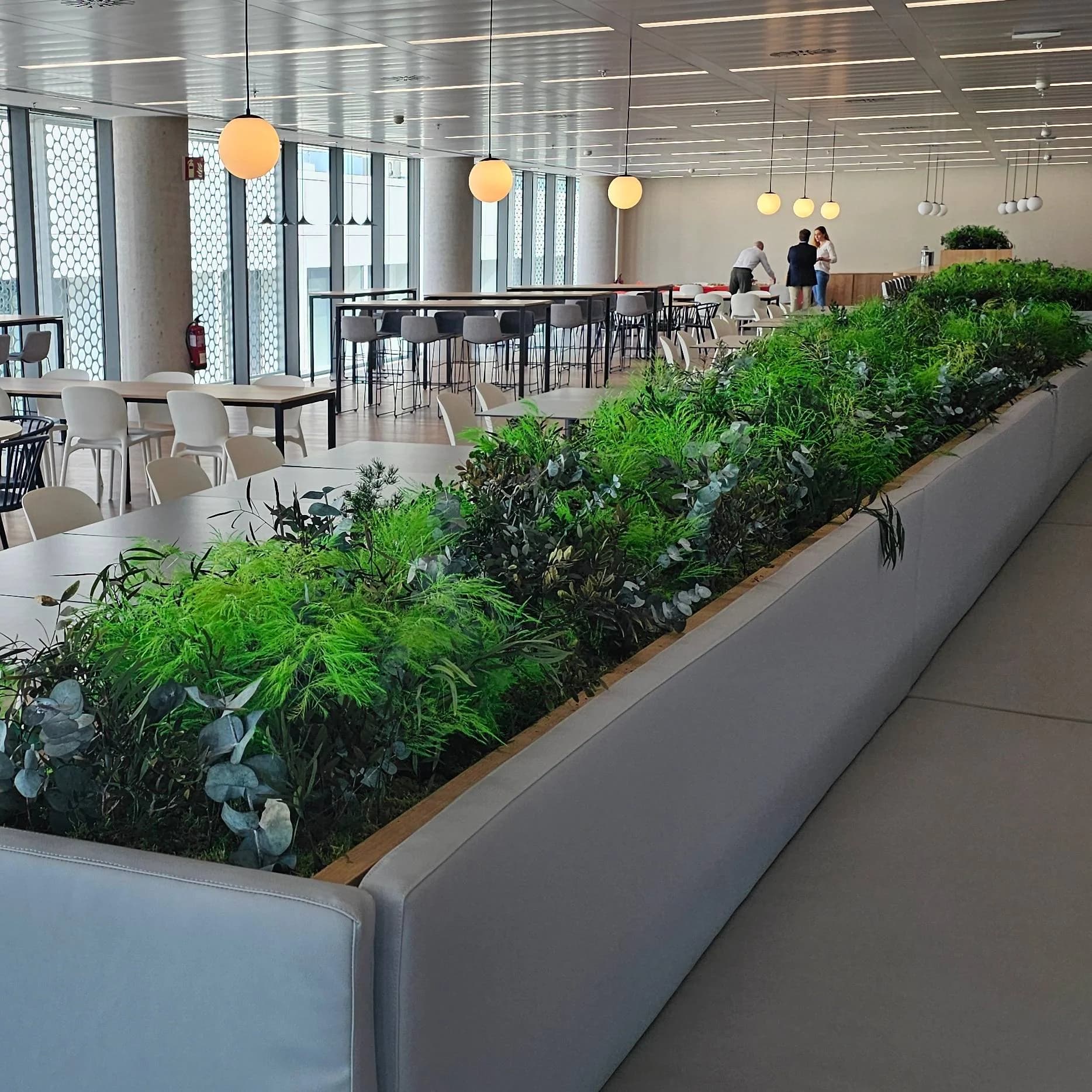 Zona común de la sede de Straumann Group Madrid